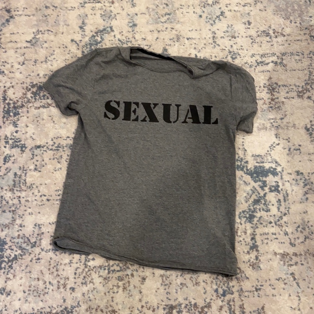 Kittenish - Jessie James Decker “SEXUAL” T-shirt